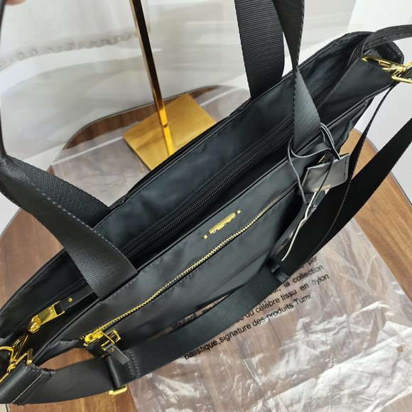 TUMI Voyageur Sidney Nylon Business Tote/Laptop bag - Picture 10 of 15